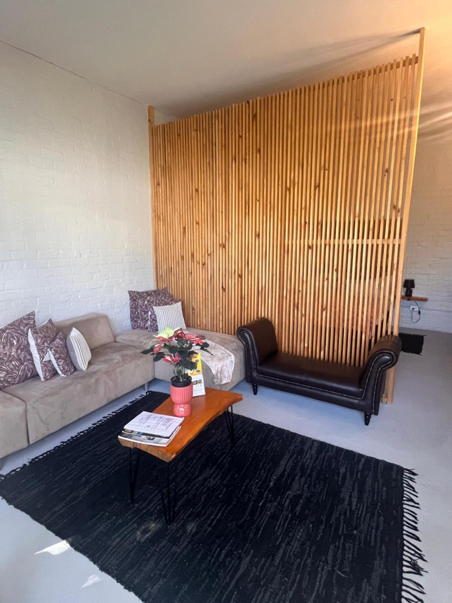 Zen Apartment