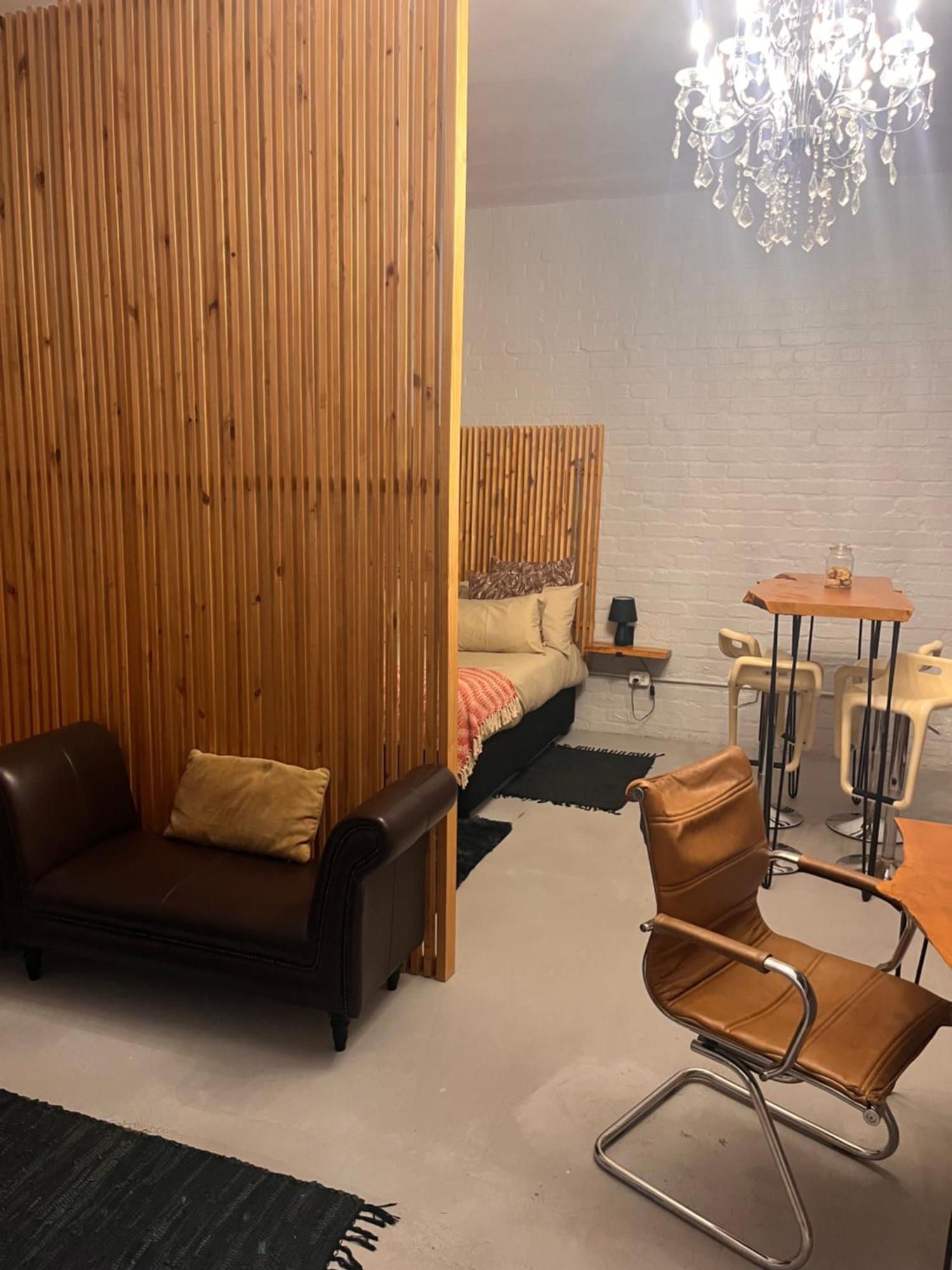 Zen Apartment *